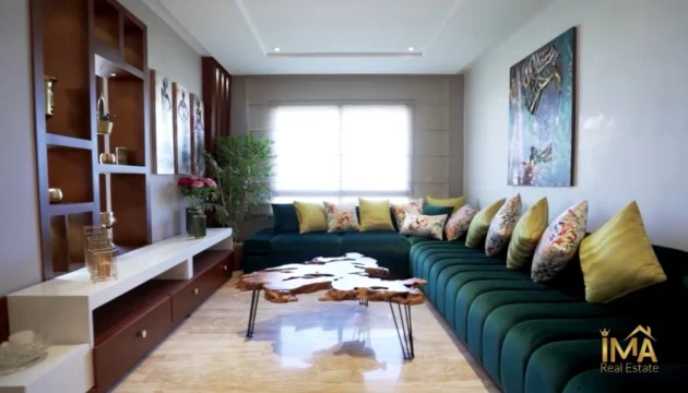 2052287041-b9a9646eea6b01d8007fa20647778a0696da40d5b85749ebc147cc2e9974a07f-d_960x540